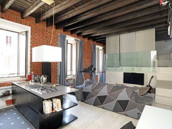 appartamento in vendita a Milano in zona Isola