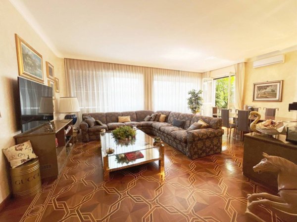 appartamento in vendita a Milano in zona Centro Direzionale