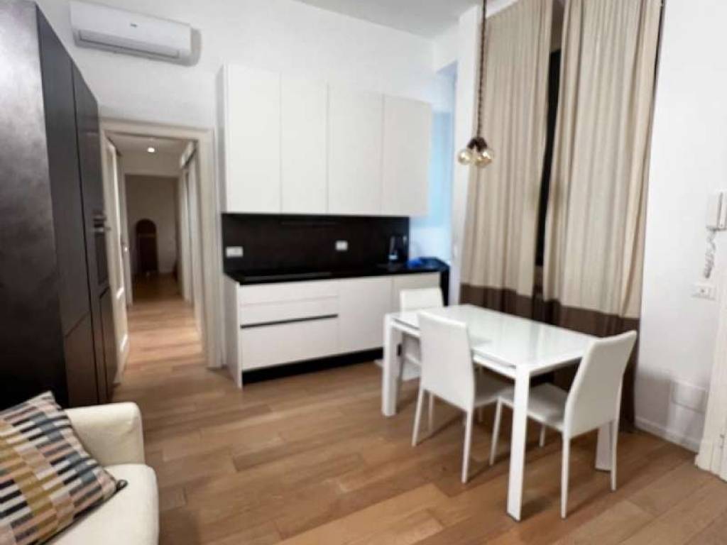 appartamento in vendita a Milano in zona Famagosta