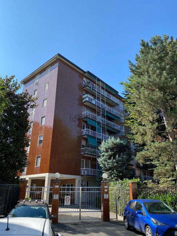 appartamento in vendita a Milano in zona Baggio