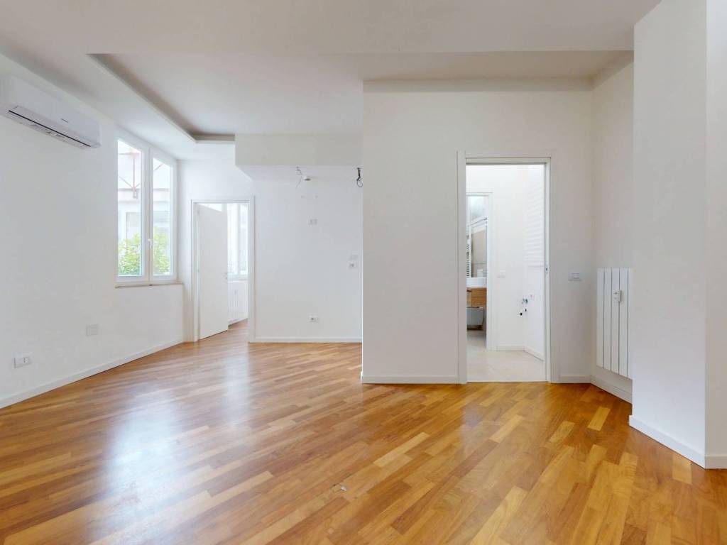 appartamento in vendita a Milano in zona Loreto
