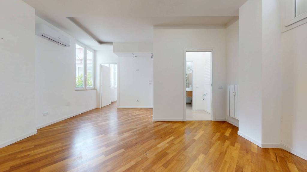 appartamento in vendita a Milano in zona Loreto