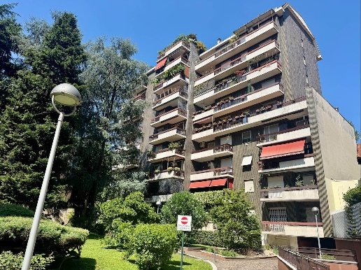 appartamento in vendita a Milano in zona Isola