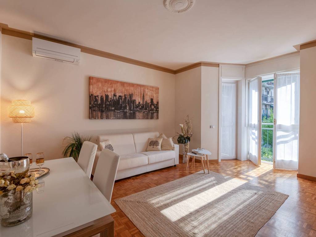 appartamento in vendita a Milano in zona Porta Venezia