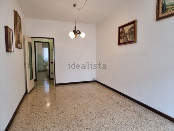 appartamento in vendita a Milano in zona Famagosta