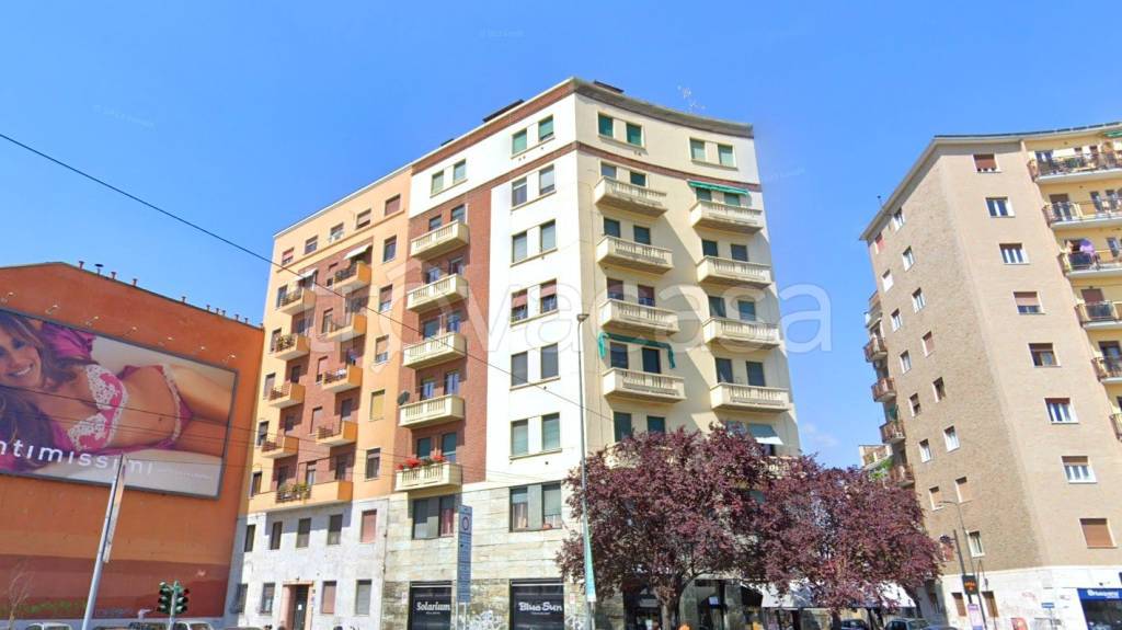 appartamento in vendita a Milano in zona Casoretto