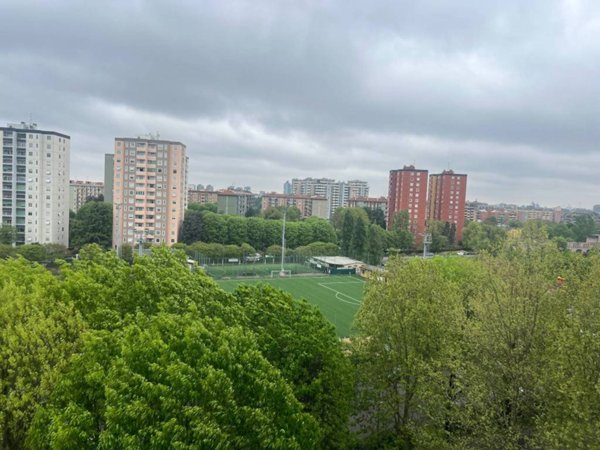 appartamento in vendita a Milano in zona Gallaratese