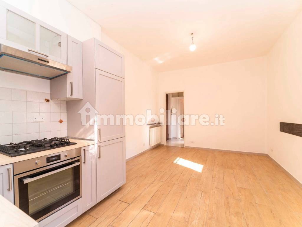 appartamento in vendita a Milano in zona Corvetto