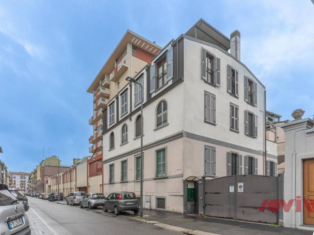 appartamento in vendita a Milano in zona Rogoredo