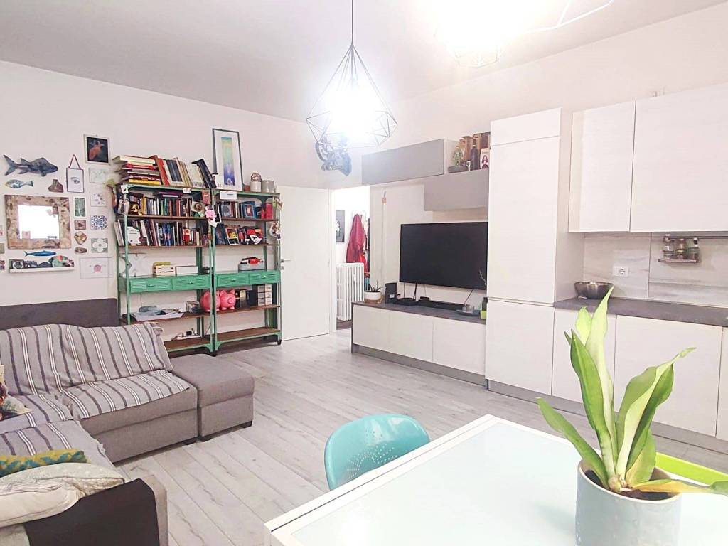 appartamento in vendita a Milano in zona Gorla