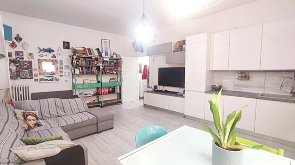 appartamento in vendita a Milano in zona Gorla