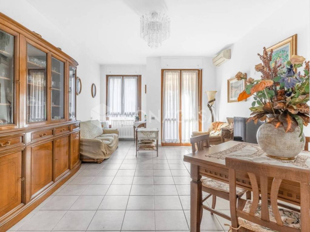 appartamento in vendita a Milano in zona Città Studi