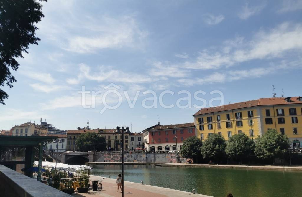 appartamento in vendita a Milano in zona Porta Genova