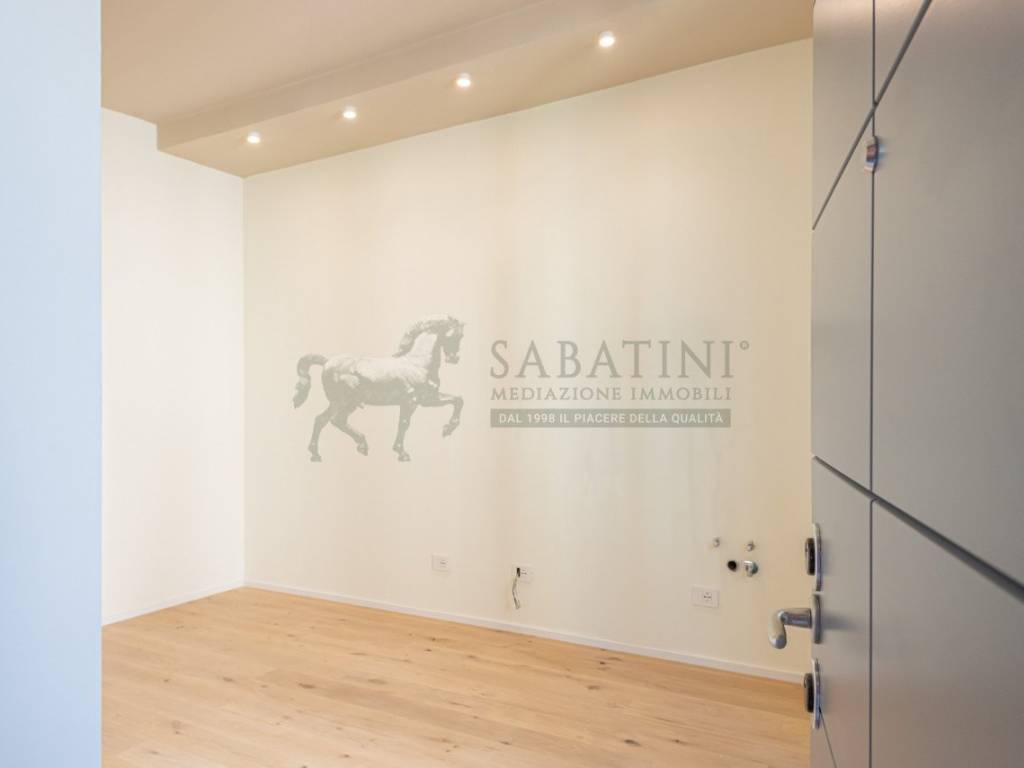 appartamento in vendita a Milano in zona Porta Nuova