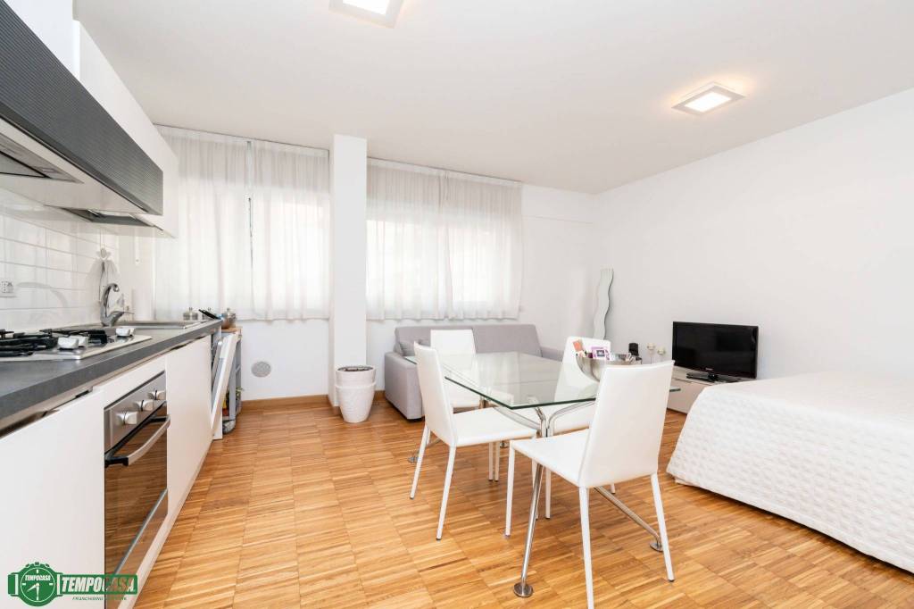appartamento in vendita a Milano in zona Città Studi