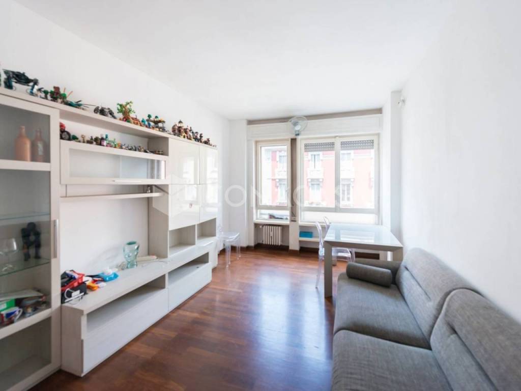 appartamento in vendita a Milano in zona Centro Direzionale