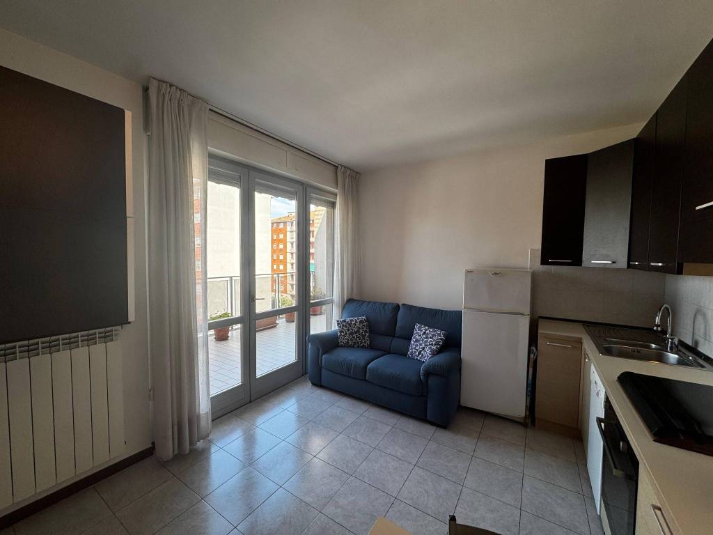 appartamento in vendita a Milano in zona Barona