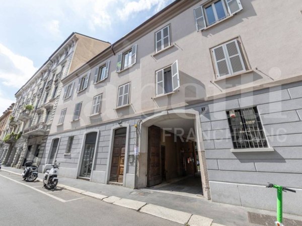appartamento in vendita a Milano in zona Porta Garibaldi