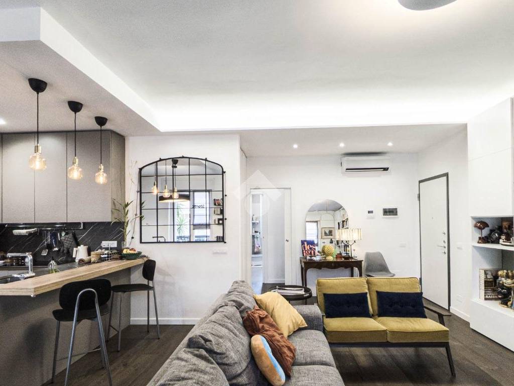 appartamento in vendita a Milano in zona Porta Vittoria