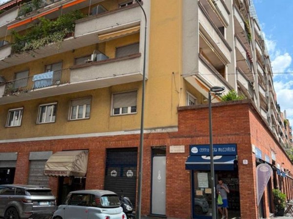 appartamento in vendita a Milano in zona Rembrandt