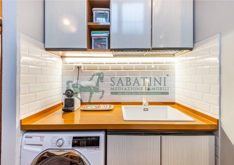 appartamento in vendita a Milano in zona Loreto