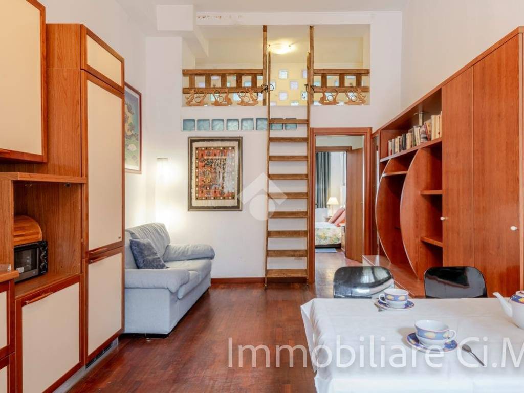 appartamento in vendita a Milano in zona Città Studi