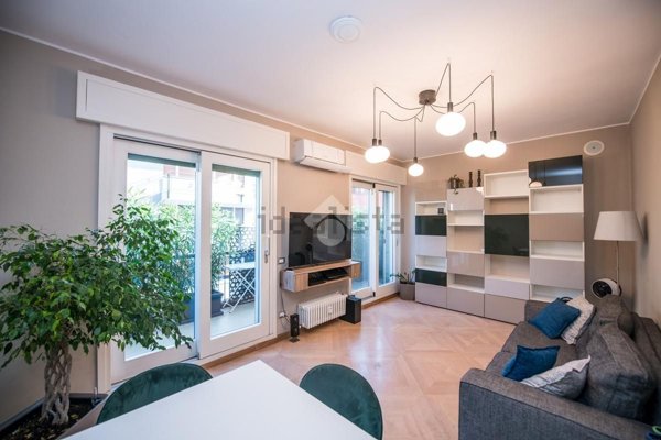 appartamento in vendita a Milano in zona Centro Direzionale