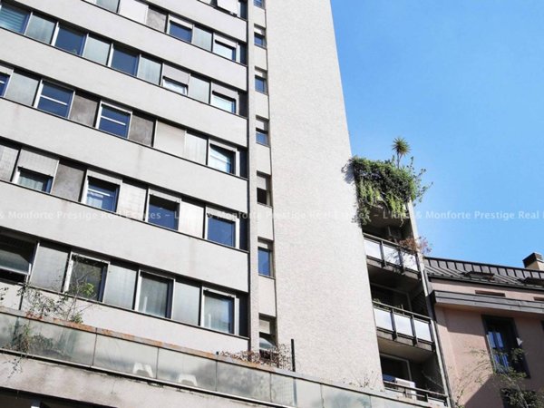 ufficio in vendita a Milano in zona Centro Direzionale