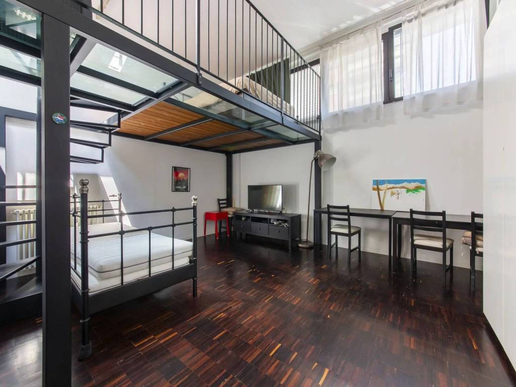appartamento in vendita a Milano in zona Isola
