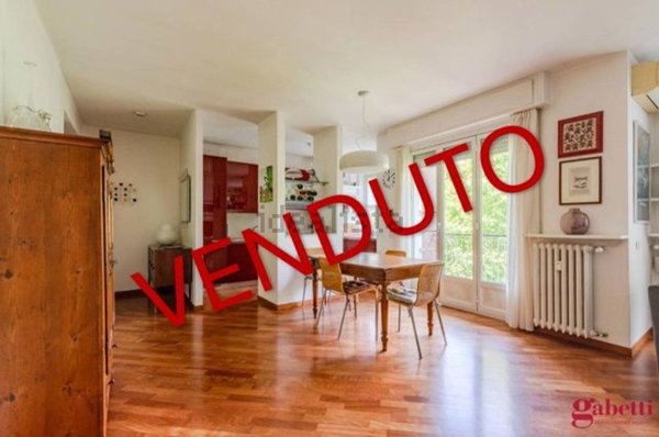 appartamento in vendita a Milano in zona Bocconi