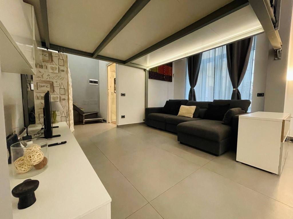 appartamento in vendita a Milano in zona Loreto