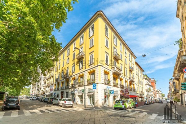 appartamento in vendita a Milano in zona Sempione