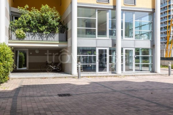 appartamento in vendita a Milano in zona Centro Direzionale