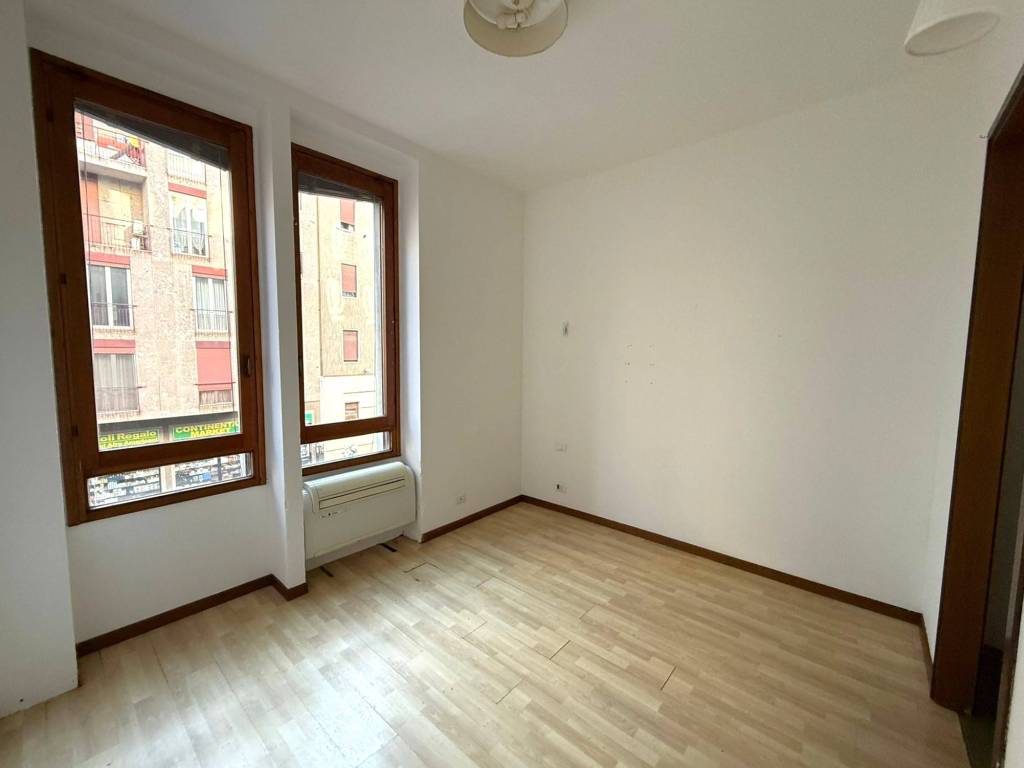appartamento in vendita a Milano in zona Centro Direzionale