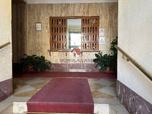 appartamento in vendita a Milano in zona Bocconi