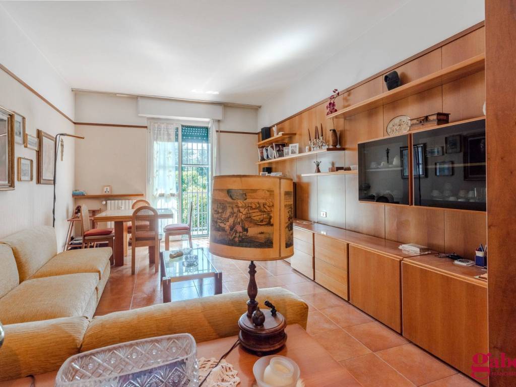 appartamento in vendita a Milano in zona Bocconi