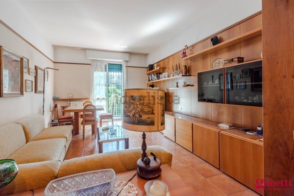 appartamento in vendita a Milano in zona Bocconi