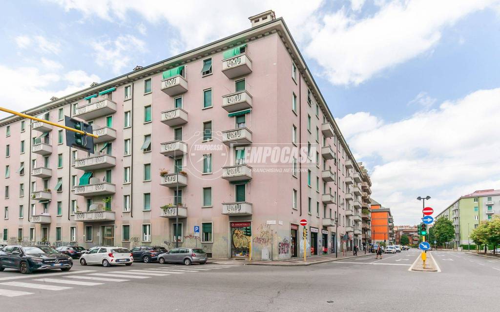 appartamento in vendita a Milano in zona Greco