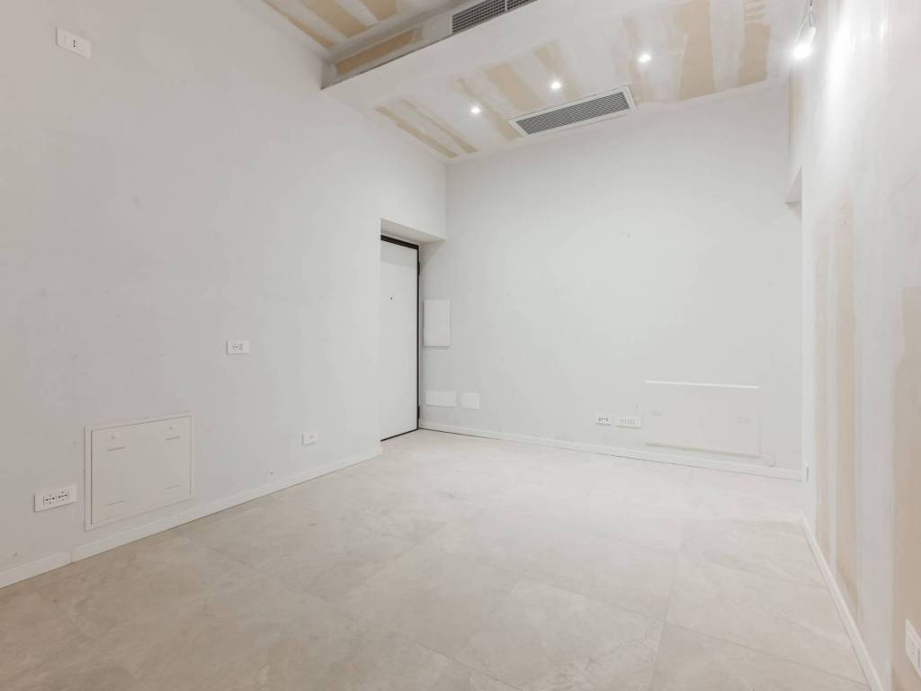 appartamento in vendita a Milano in zona Porta Genova