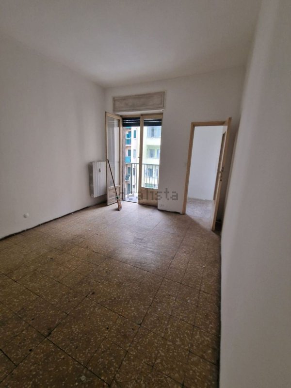 appartamento in vendita a Milano in zona Porta Genova