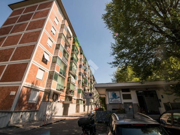 appartamento in vendita a Milano in zona Quartiere degli Olmi
