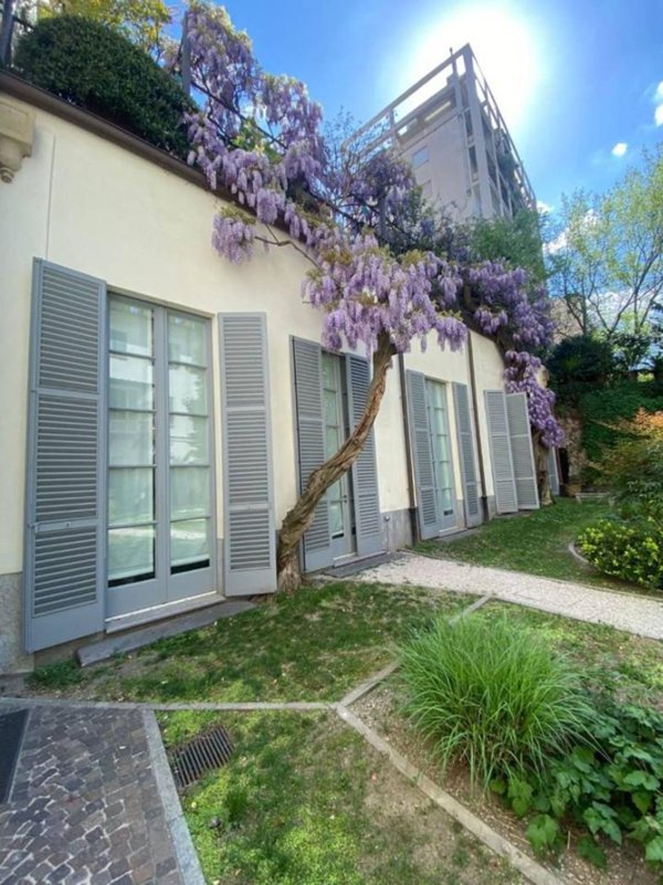 appartamento in vendita a Milano in zona Cagnola