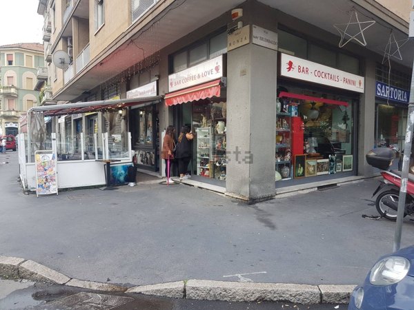 negozio in vendita a Milano in zona Gorla