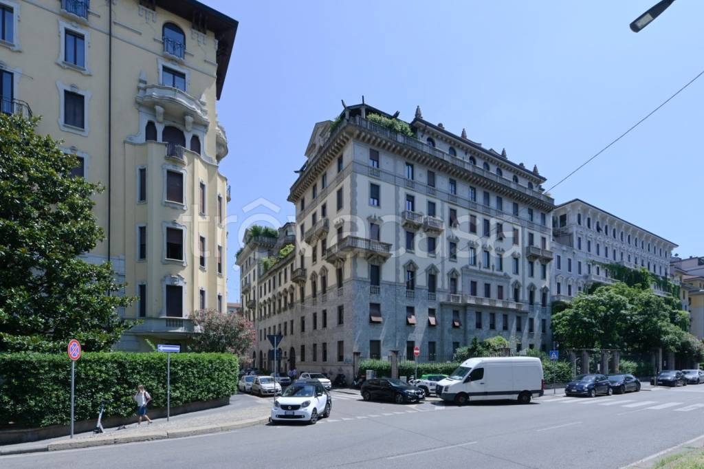 ufficio in vendita a Milano