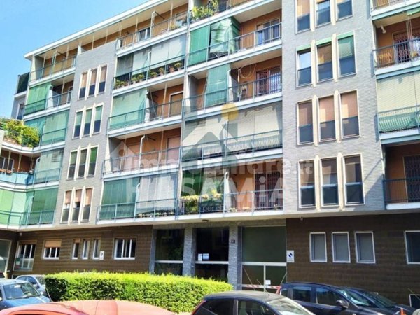 appartamento in vendita a Milano in zona Chiesa Rossa
