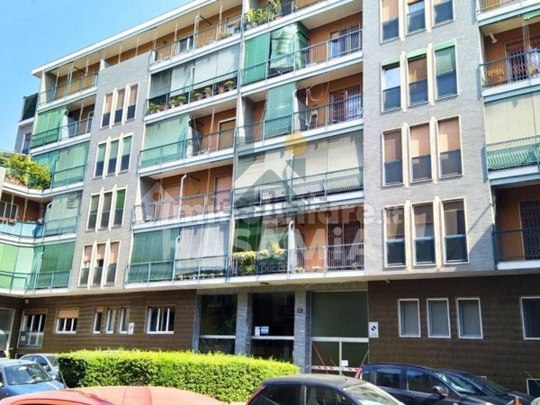 appartamento in vendita a Milano in zona Stadera
