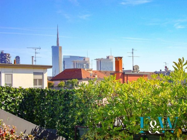 appartamento in vendita a Milano in zona Isola