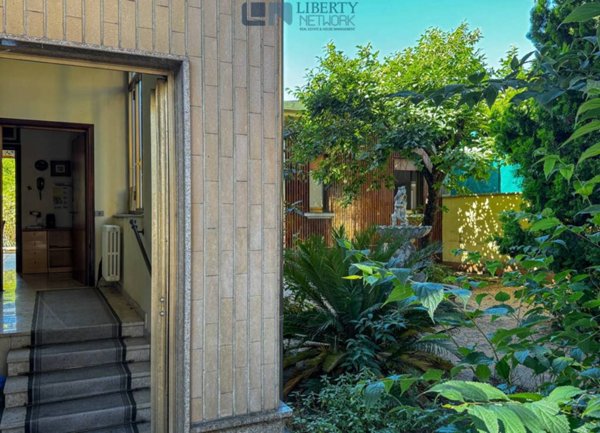 casa indipendente in vendita a Milano in zona Bicocca