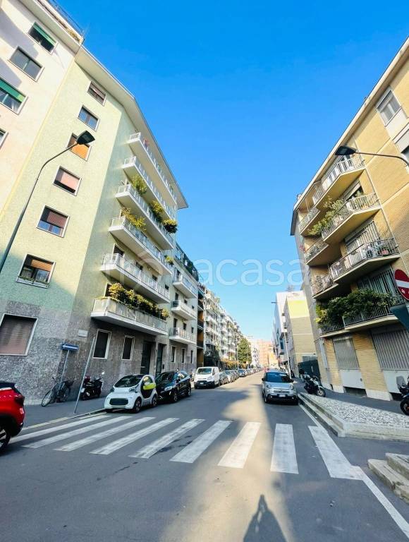 appartamento in vendita a Milano in zona Bocconi