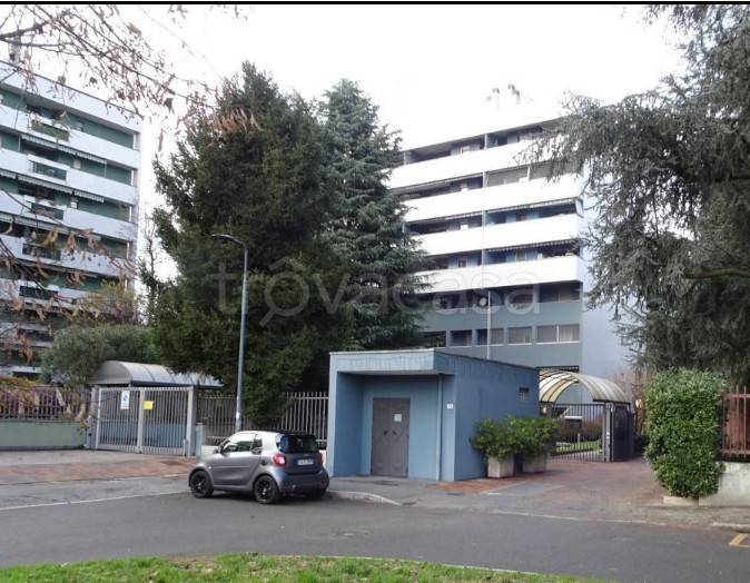 appartamento in vendita a Milano in zona Quarto Cagnino